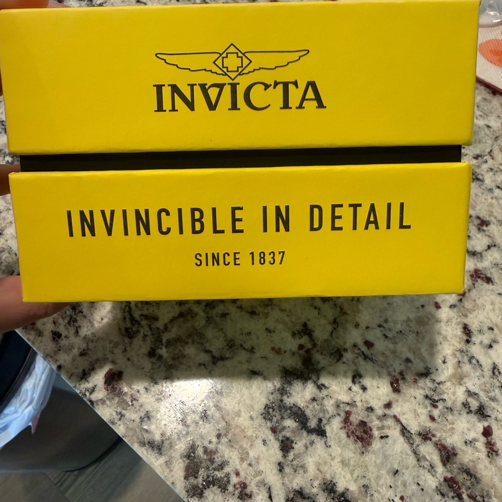 NEW in box Invicta.